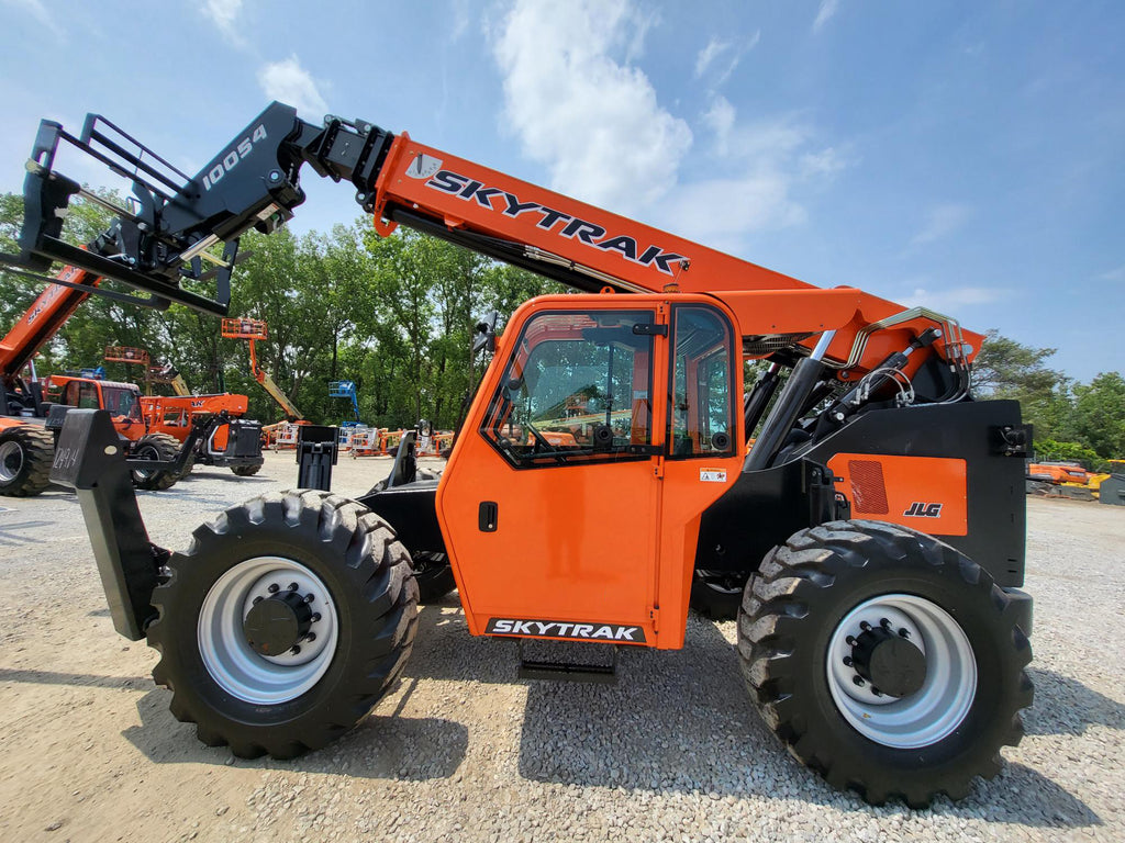 2024 SKYTRAK 10054 10000 LB DIESEL TELESCOPIC FORKLIFT TELEHANDLER 