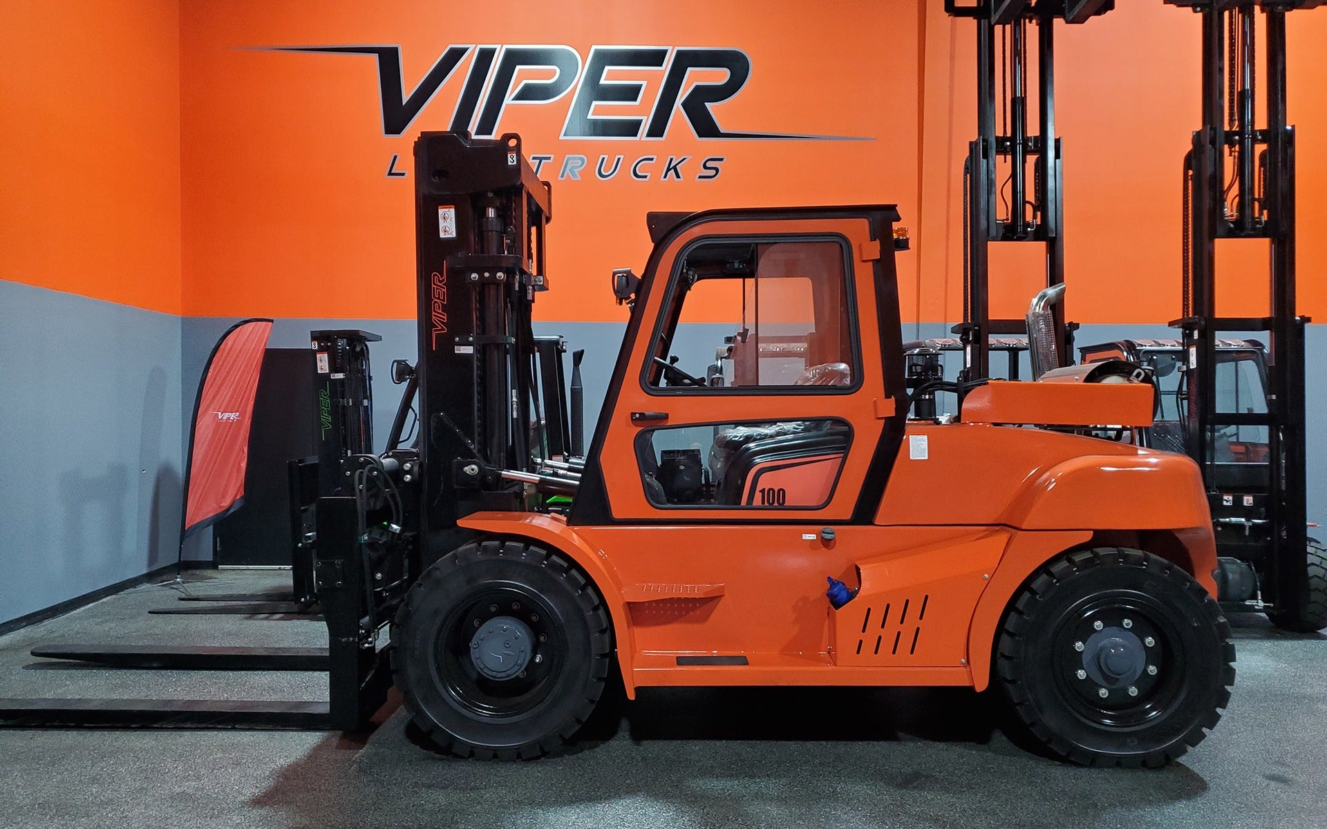 2024 VIPER FD100 22000 LB DIESEL FORKLIFT DUAL PNEUMATIC 119/189