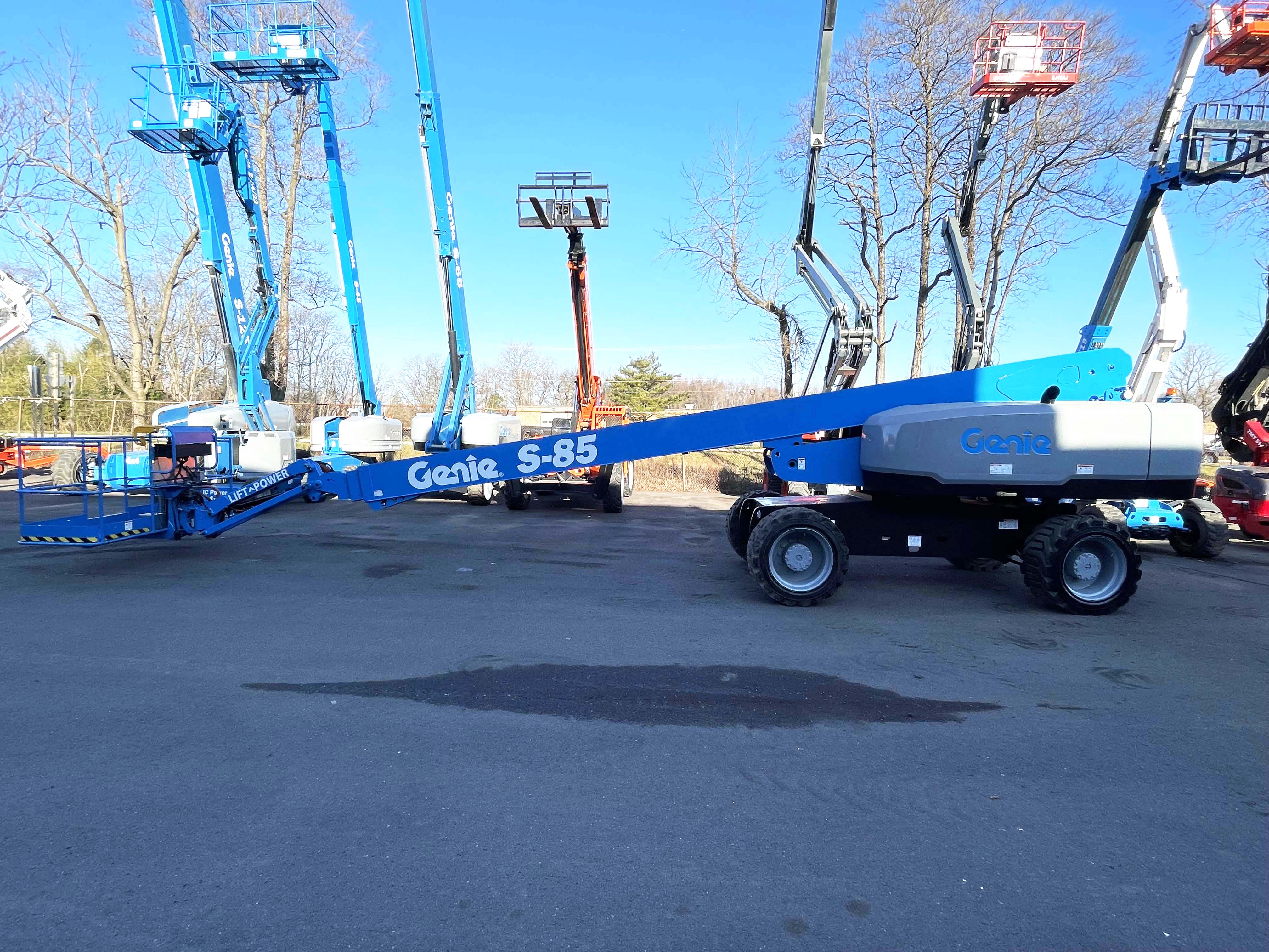 2019 GENIE S85XC TELESCOPIC STRAIGHT BOOM LIFT AERIAL LIFT WITH 
