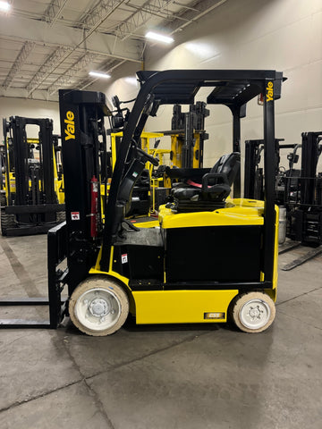 2018 YALE ERC050VG 5000 LB 48 VOLT ELECTRIC FORKLIFT 89/194" THREE STAGE MAST SIDE SHIFTER 944 HOURS STOCK # BF989719-BUF