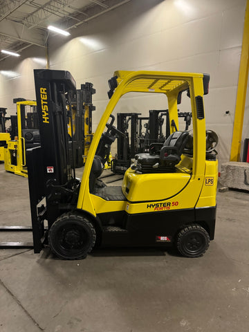 2017 HYSTER S50FT 5000 LB LP GAS FORKLIFT CUSHION 84/194" 3 STAGE MAST SIDE SHIFTER 962 HOURS STOCK # BF9168219-BUF