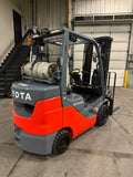 2022 TOYOTA 8FGCU32 6500 LB LP GAS FORKLIFT 884 HOURS CUSHION 87/187" 3 STAGE MAST SIDE SHIFTING FORK POSITIONER 4 WAY PLUMBING STOCK # BF9224729-BUF