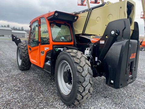 2024 JLG 1255