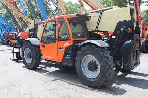 2020 JLG 1055