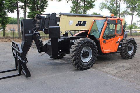 2016 JLG 1255 12000 LB DIESEL TELESCOPIC FORKLIFT TELEHANDLER PNEUMATIC 4WD OUTRIGGERS CAB WITH HEAT 2085 HOURS STOCK # BF91051139-NLE