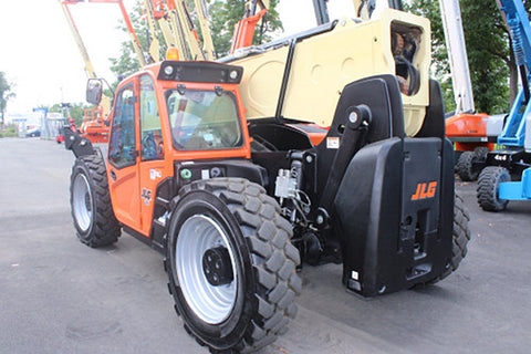 2017 JLG 1255