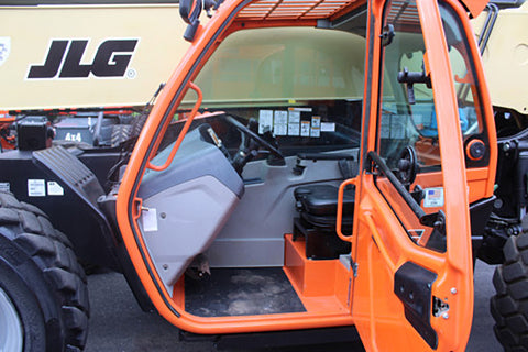 2017 JLG 1255