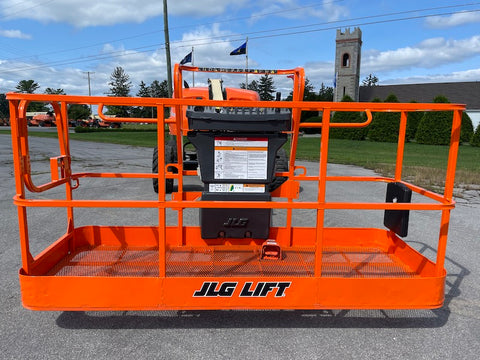 2014 JLG 400S