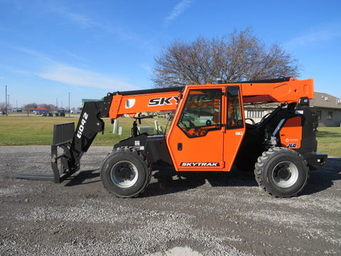 2024 SKYTRAK 6042 6000 LB DIESEL TELESCOPIC FORKLIFT TELEHANDLER PNEUMATIC 4WD ENCLOSED CAB WITH HEAT AND A/C BRAND NEW STOCK # BF91101189-VAOH