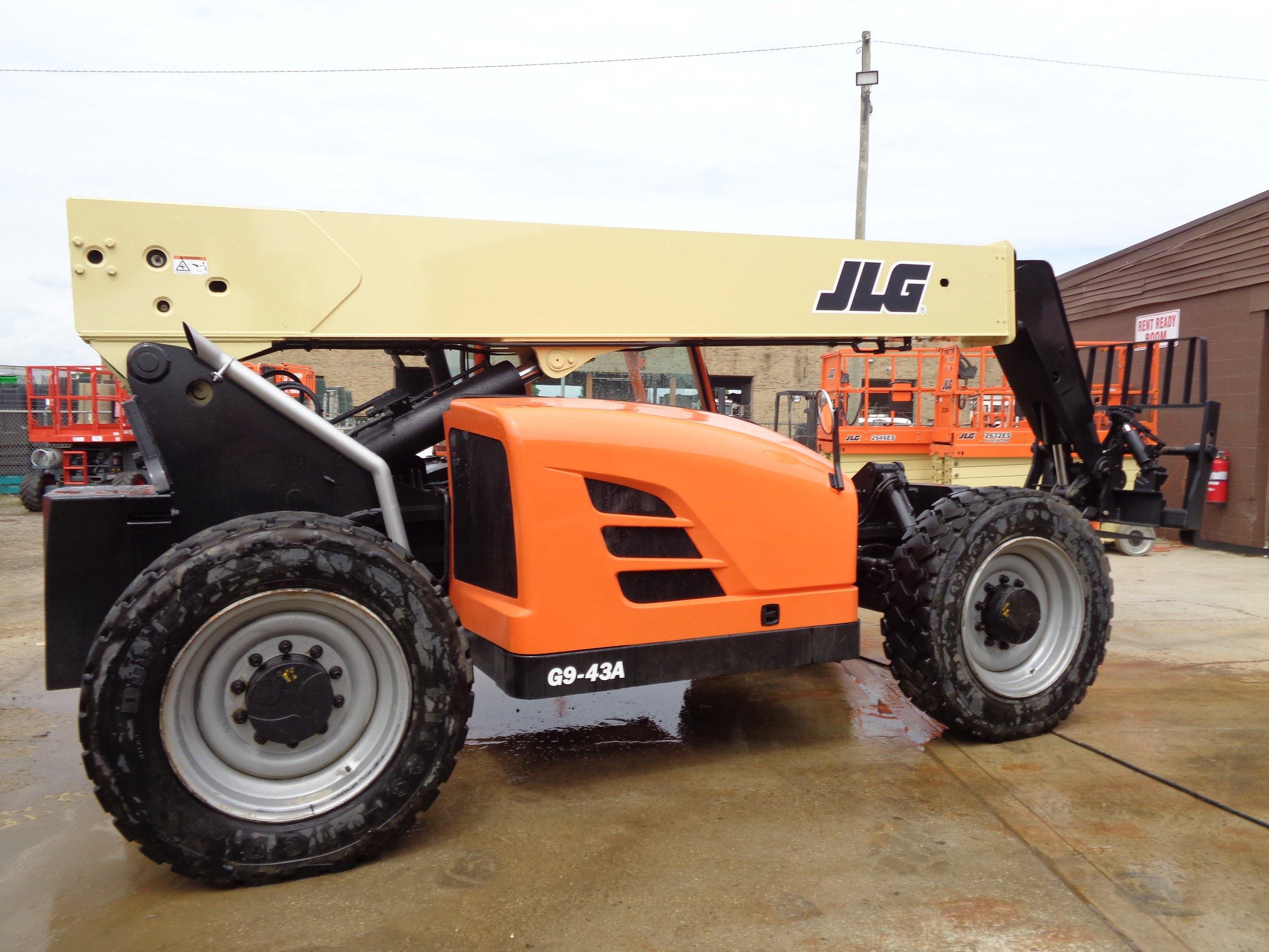 2015 JLG E450AJ Telehandler - $23,900