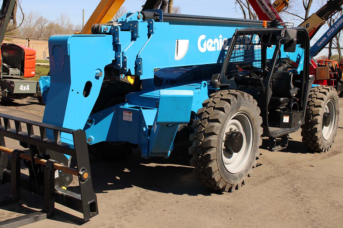 2023 GENIE GTH1056 10000 LB DIESEL TELESCOPIC FORKLIFT TELEHANDLER 