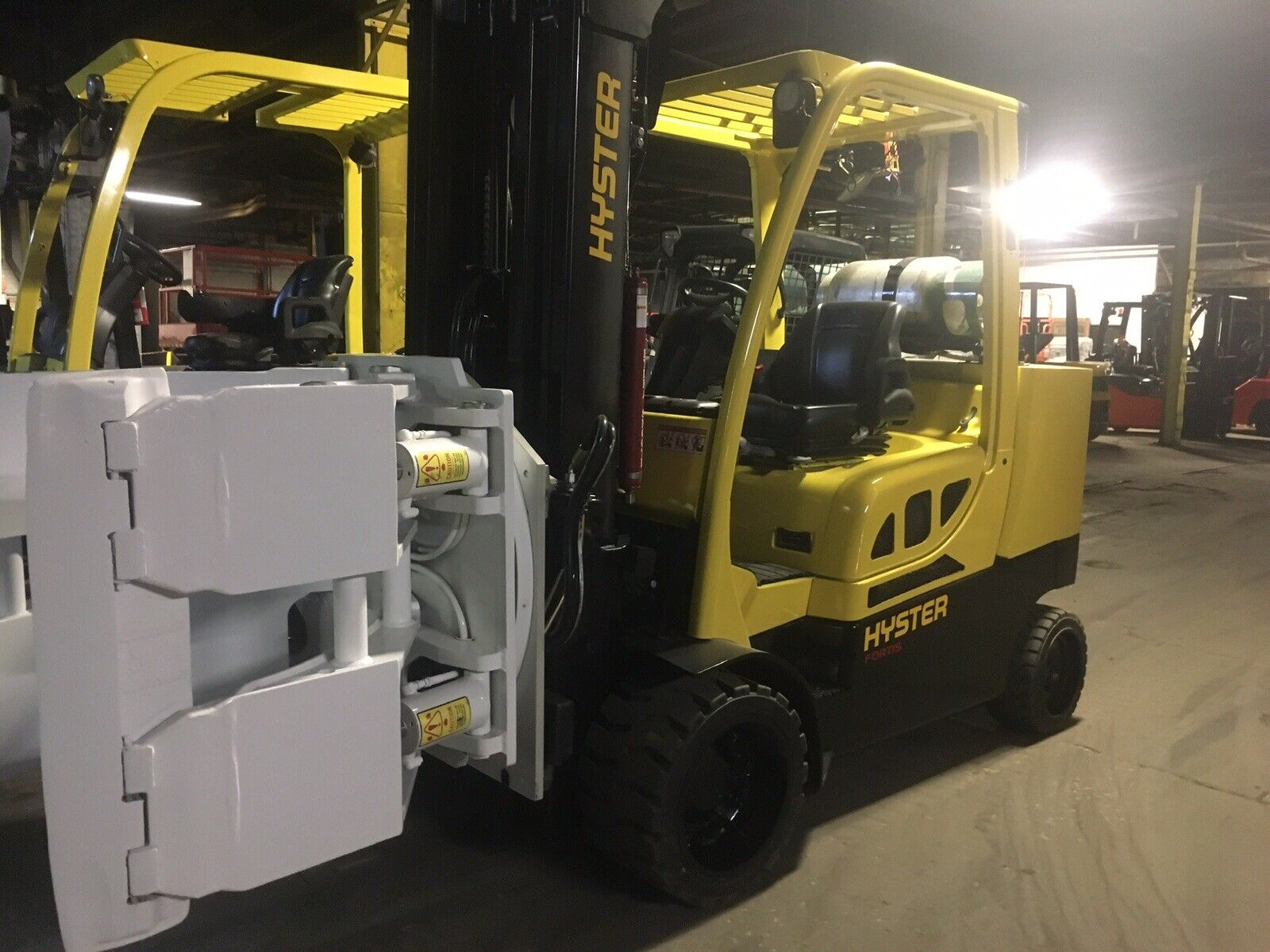 2018 HYSTER S120FTPRS 12000 LB LP GAS FORKLIFT CUSHION 94/185