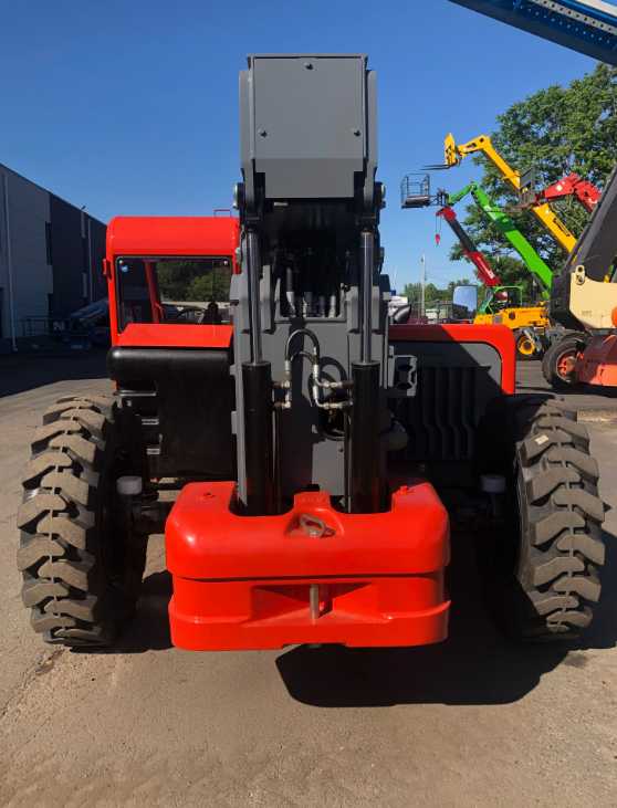 2022 SKYJACK SJ843TH 8000 LB DIESEL TELESCOPIC FORKLIFT